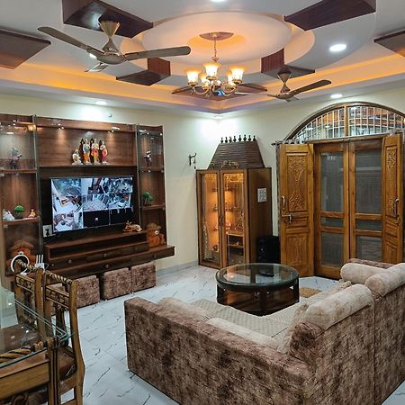 Adbhut Nivas Villa Bhopal Luaran gambar